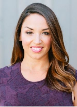 Jennifer Lenze