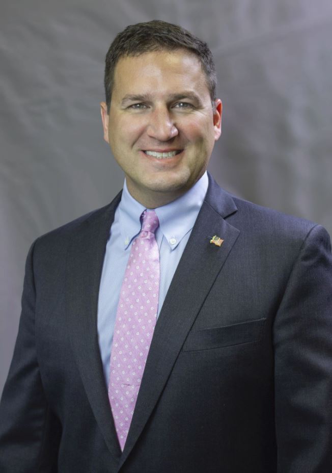 Robert Underwood, II