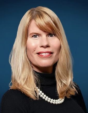 Julie Tizzard