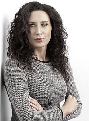 Corinne Holt