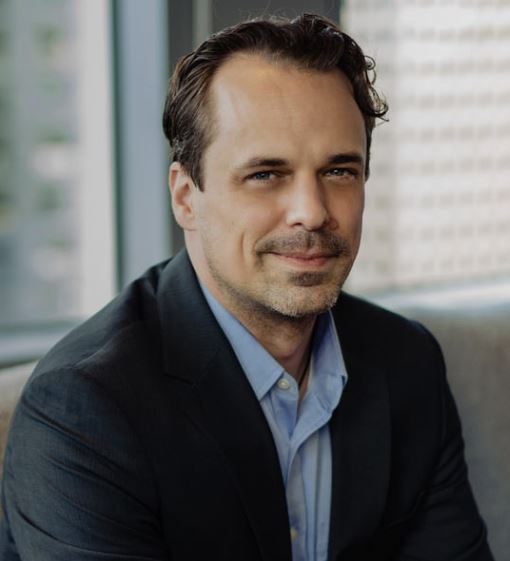 Ian Bauer